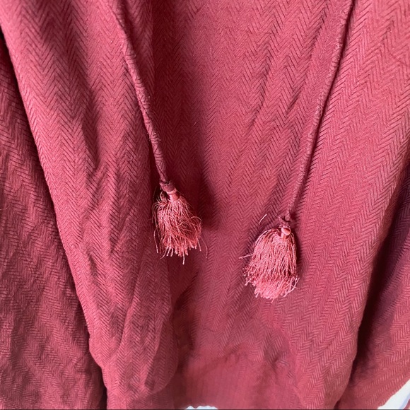 Faithfull The Brand Tropic Shirt in Maroon small - Picture 9 of 9